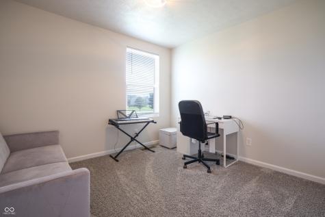 2101 Shadow Fox Drive Columbus IN 47201