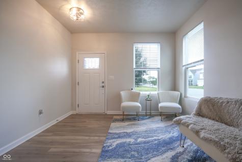 2101 Shadow Fox Drive Columbus IN 47201