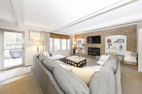 6229 Lands End Lane Indianapolis IN 46220