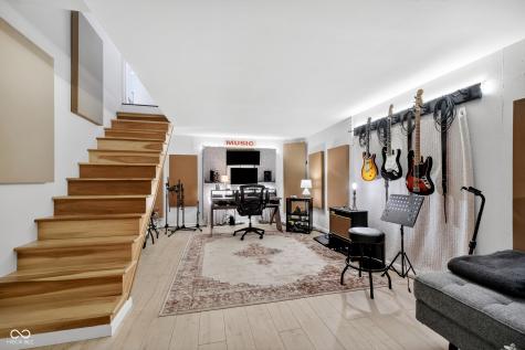 4930 Wintergreen Lane Carmel IN 46033