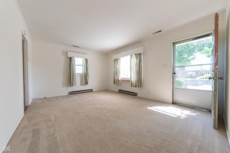 1932 Central Avenue Columbus IN 47201