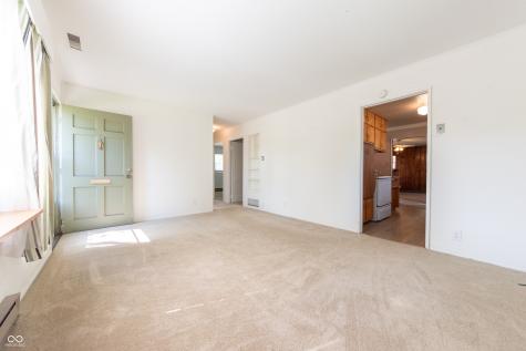 1932 Central Avenue Columbus IN 47201