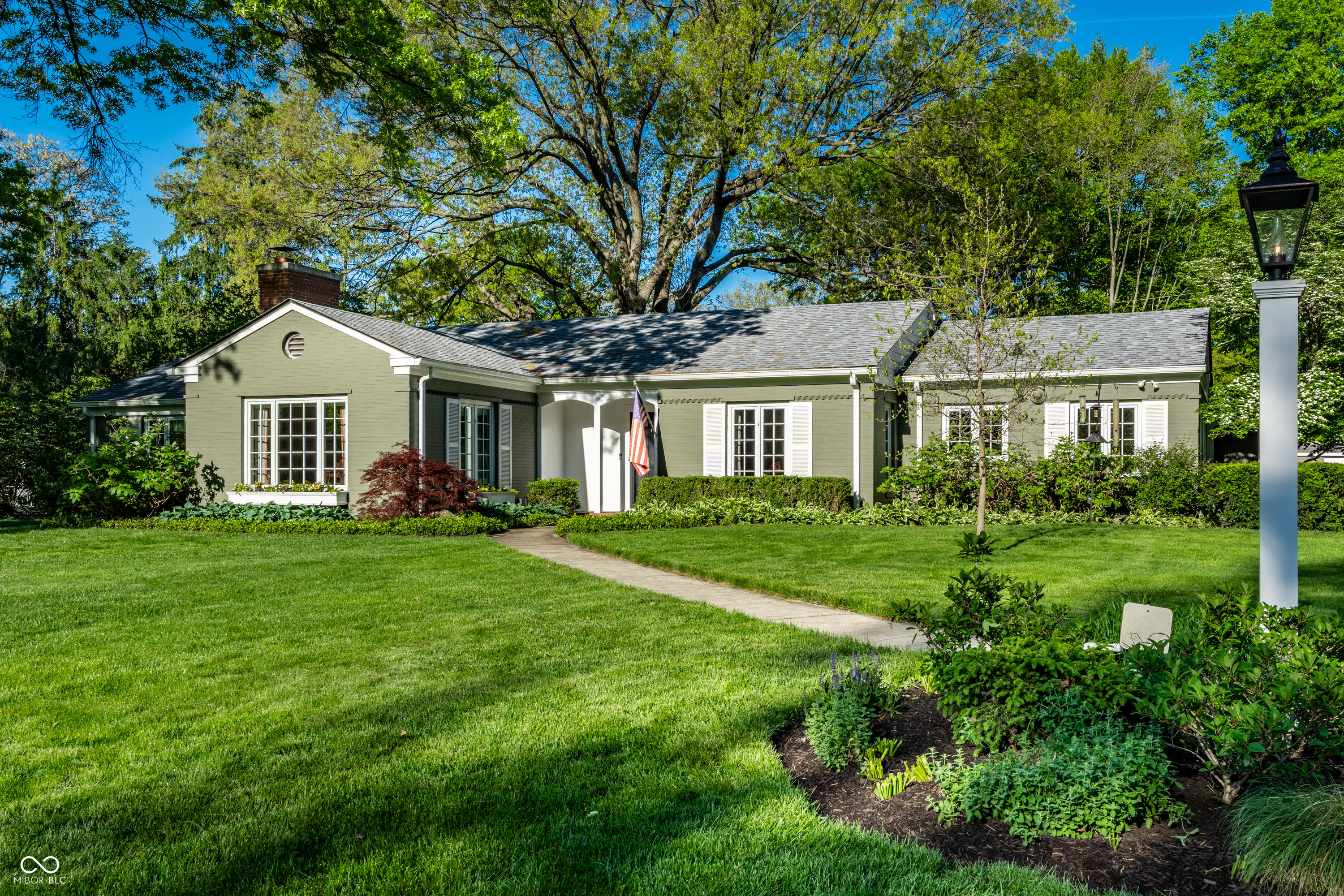 7440 Holliday Drive E Indianapolis IN 46260