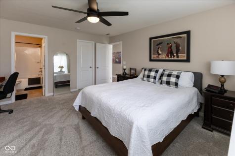6524 Emerald Crossing Way Indianapolis IN 46221