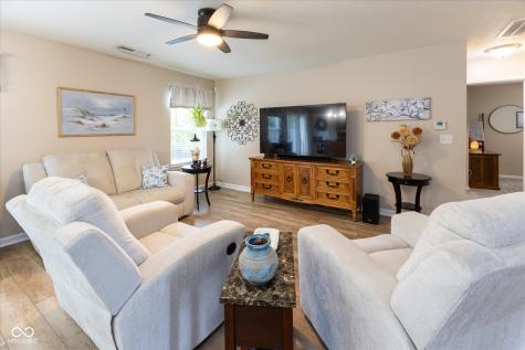 6524 Emerald Crossing Way Indianapolis IN 46221