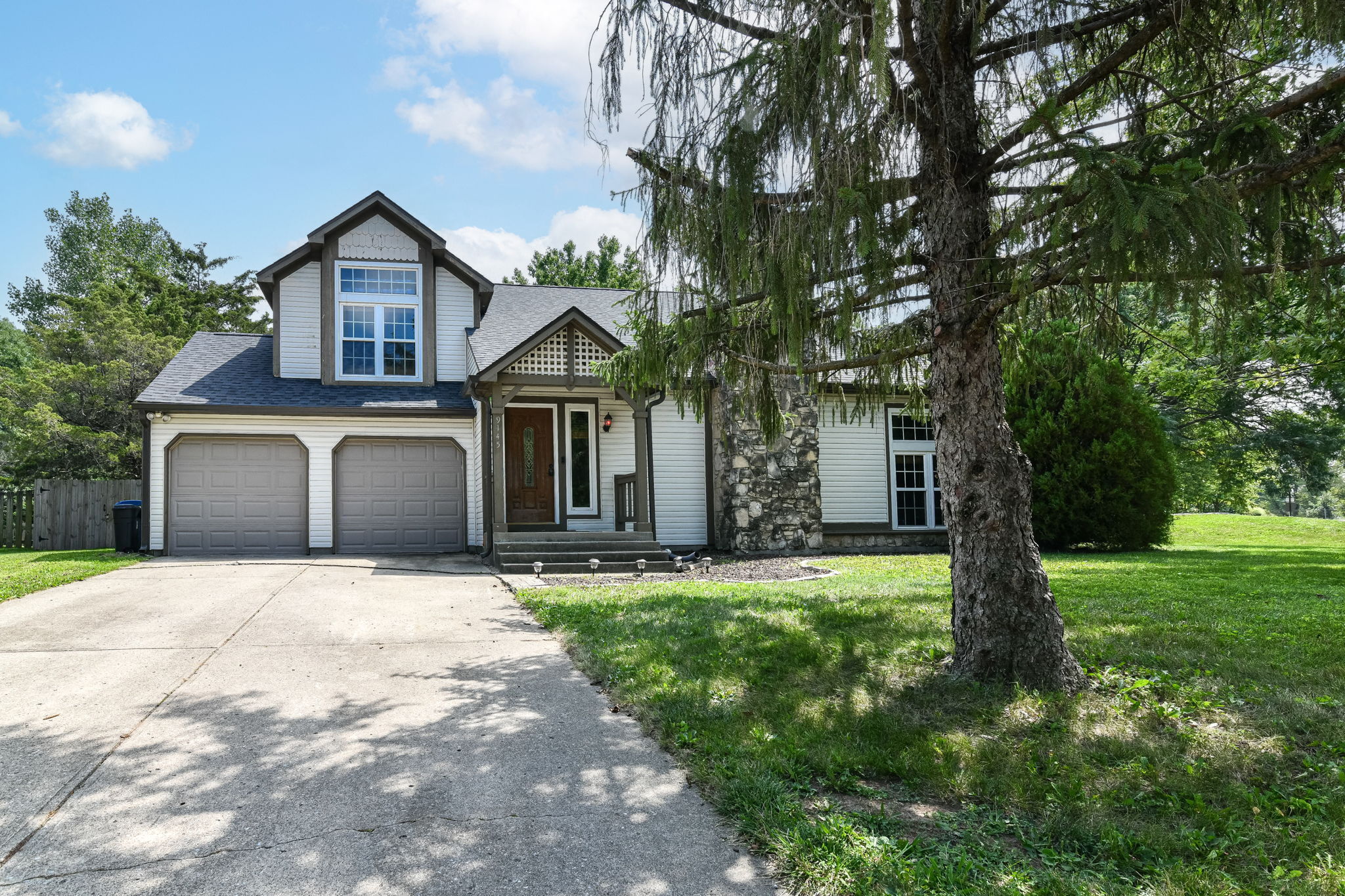9145 Andiron Way Indianapolis IN 46250