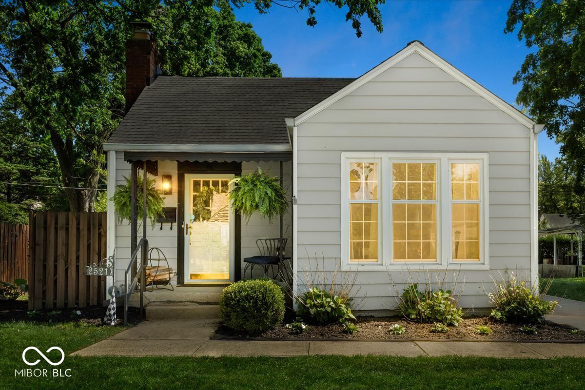 2521 Mcleay Drive Indianapolis IN 46220