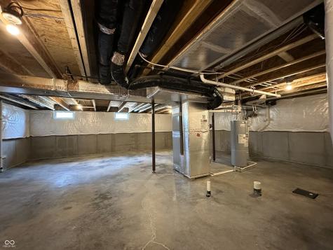12023 Crestwater Court Fishers IN 46037