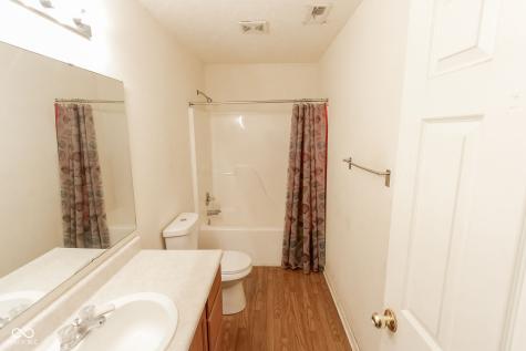 11614 Brook Bay Lane Indianapolis IN 46229