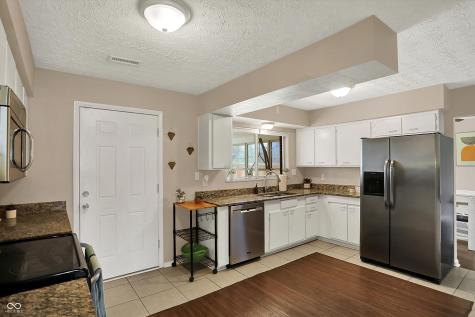 4260 Springwood Trail Indianapolis IN 46228