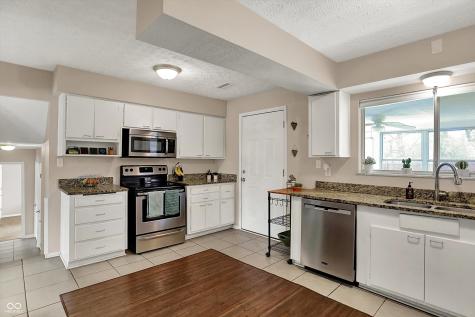 4260 Springwood Trail Indianapolis IN 46228