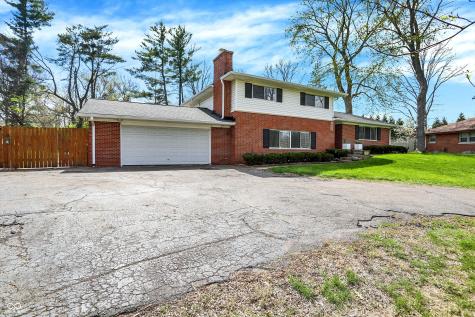4260 Springwood Trail Indianapolis IN 46228