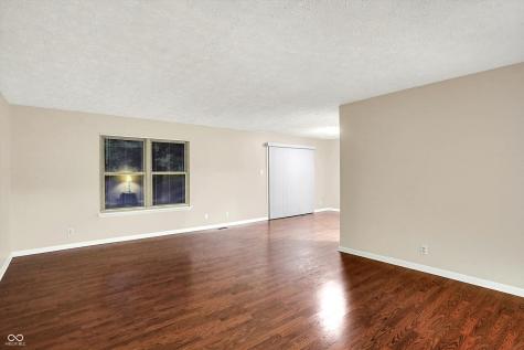 8714 Flintlock Court Indianapolis IN 46256