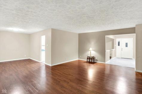 8714 Flintlock Court Indianapolis IN 46256