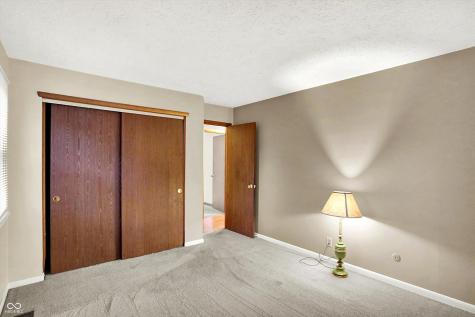 8714 Flintlock Court Indianapolis IN 46256