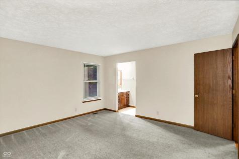 8714 Flintlock Court Indianapolis IN 46256