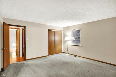 8714 Flintlock Court Indianapolis IN 46256