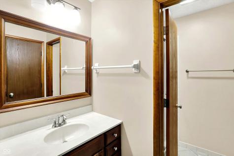 8714 Flintlock Court Indianapolis IN 46256