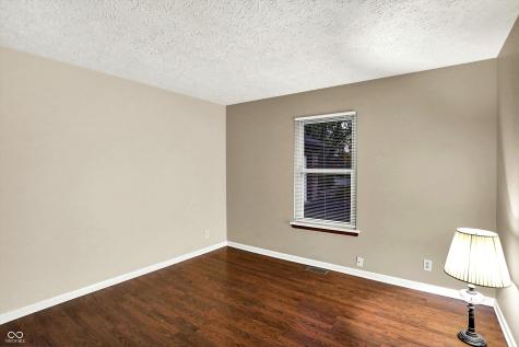 8714 Flintlock Court Indianapolis IN 46256
