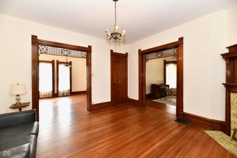 402 E Main Street Arcadia IN 46030