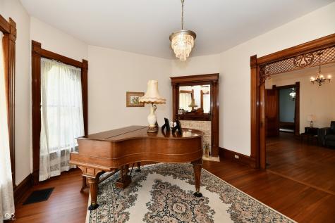 402 E Main Street Arcadia IN 46030