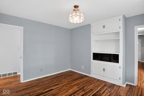 727 Lawrence Avenue Indianapolis IN 46227