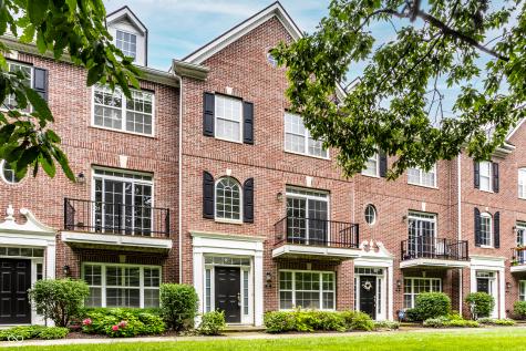 66 11th Street NW Carmel IN 46032