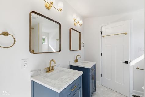 4991 E Main Street Carmel IN 46033