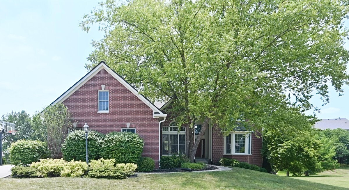 1077 Sullivans Ridge Zionsville IN 46077
