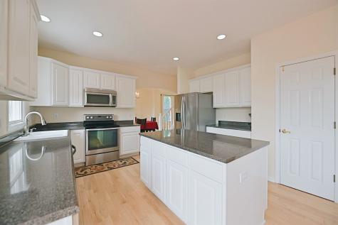 1077 Sullivans Ridge Zionsville IN 46077