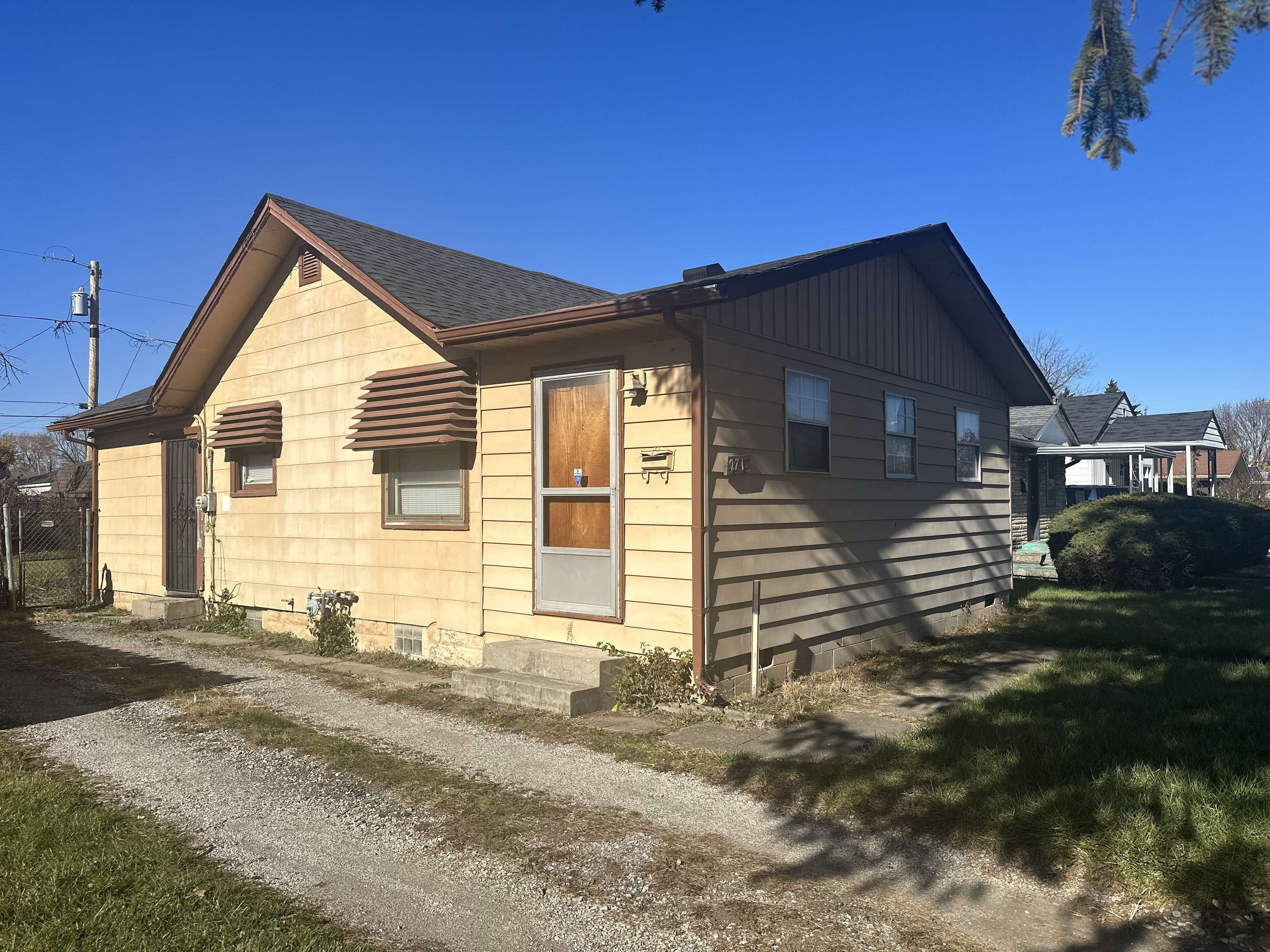 2712 Hillside Avenue Indianapolis IN 46218