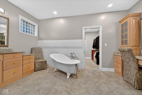 14555 Geist Ridge Drive Fishers IN 46040