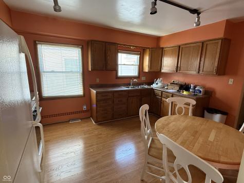 132 S 10th Avenue Beech Grove IN 46107