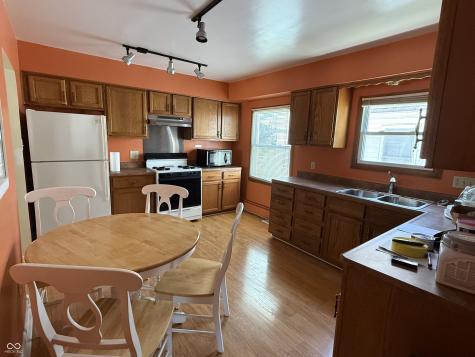132 S 10th Avenue Beech Grove IN 46107