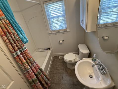 132 S 10th Avenue Beech Grove IN 46107