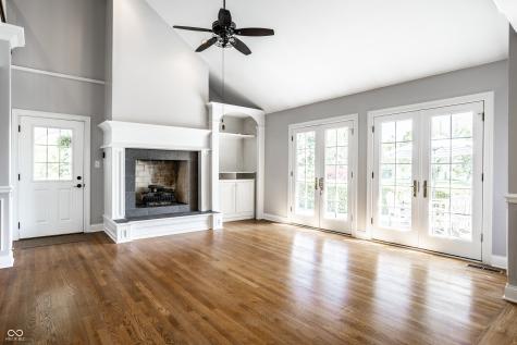 6976 Old Hunt Club Road Zionsville IN 46077