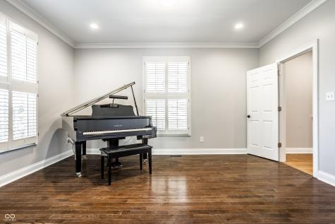 6976 Old Hunt Club Road Zionsville IN 46077