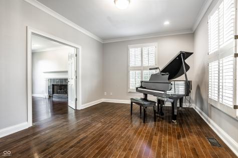 6976 Old Hunt Club Road Zionsville IN 46077