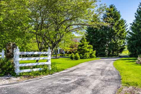 6976 Old Hunt Club Road Zionsville IN 46077