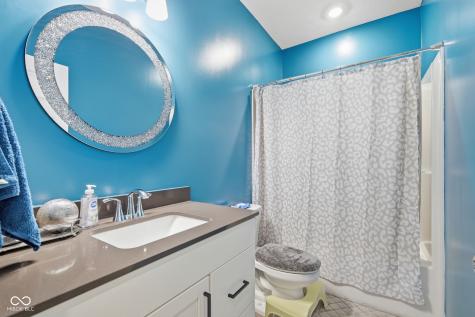 5035 Winnsboro Drive Mccordsville IN 46055