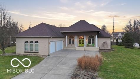 599 Tradewind Brownsburg IN 46112