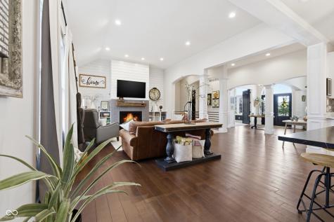 599 Tradewind Brownsburg IN 46112