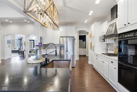 599 Tradewind Brownsburg IN 46112