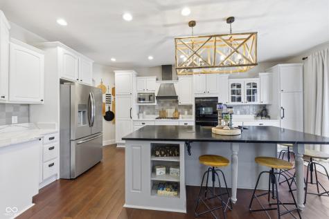 599 Tradewind Brownsburg IN 46112