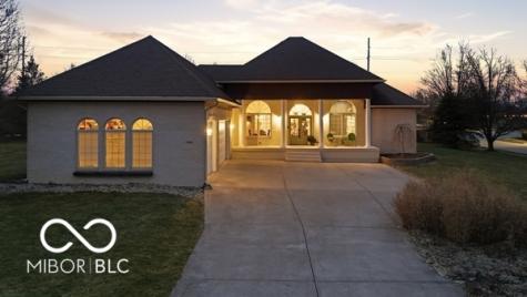 599 Tradewind Brownsburg IN 46112