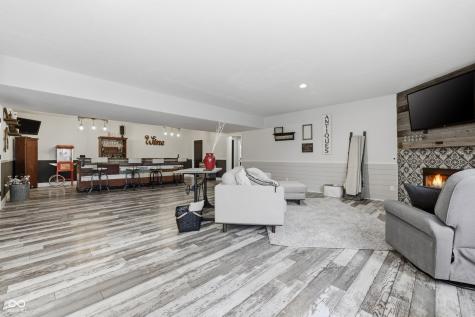 599 Tradewind Brownsburg IN 46112