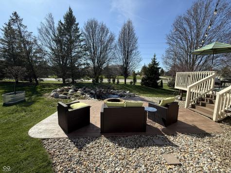 599 Tradewind Brownsburg IN 46112