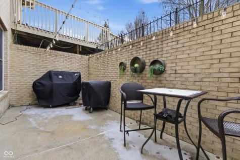 599 Tradewind Brownsburg IN 46112