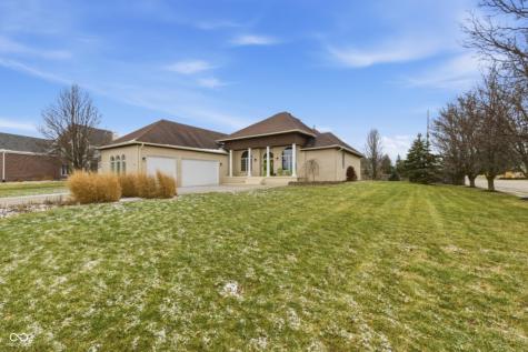 599 Tradewind Brownsburg IN 46112
