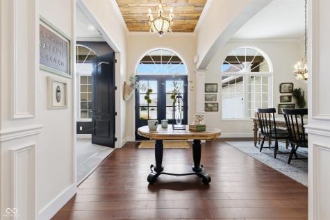 599 Tradewind Brownsburg IN 46112